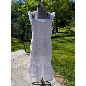 Banana Republic White Eyele tiered  Dress size 14 Bella Vacation Coastal Beachy